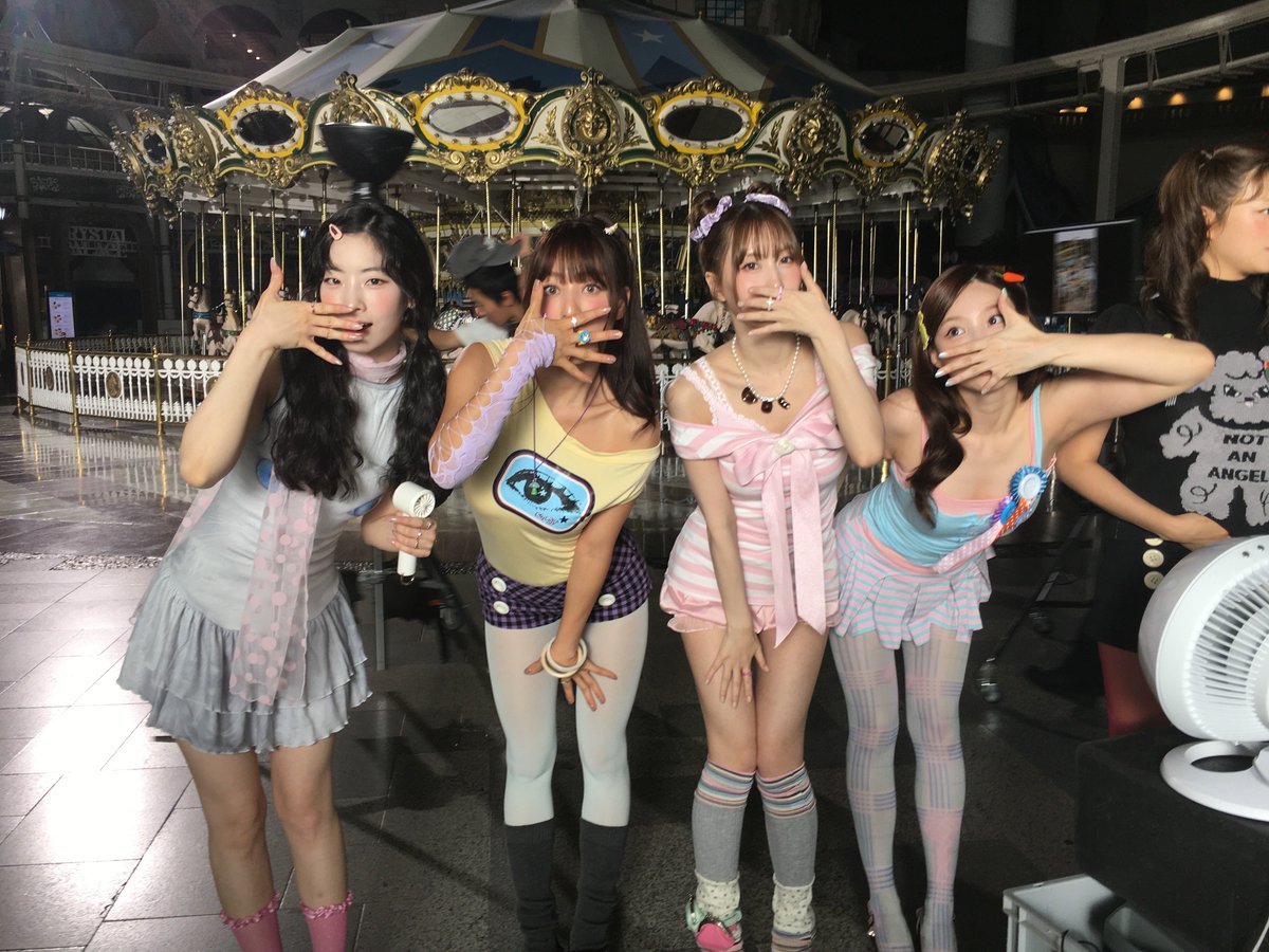 Lord__Dwight's tweet photo. 🐰🫧

#NAYEON #나연 #ナヨン #MOMO #모모 #モモ #JIHYO #지효 #ジヒョ #DAHYUN #다현 #ダヒョン #TWICE #트와이스 https://t.co/iNoMYTdiK1