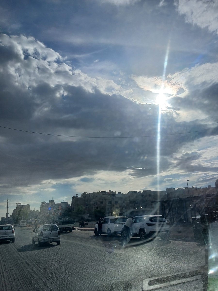 Pppppgnqzvr's tweet photo. صباحكم حنان 
صباحكم حب رومنسيه 
صباحكم سعادة روحيه 
اجمل شيئ الحب والصدق 
واجمل منها الوفاء والاخلاص والثقه 
جميل ان نكون اصدقاء واصحاب ورفقه 
لكن الاجمل ان نحب بعض ونخلص لبعض 

احب الخير والسعادة للجميع 
الاحترام السريه التامه راس كل علاقه 
عندي مكان الخاص مفتوح للجميع https://t.co/ZQF3ct7Au4