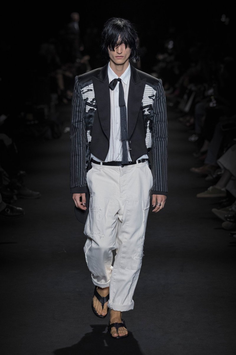 byMadeStudio's tweet photo. 🚨 Ann Demeulemeester Spring 2027 Ready-to-Wear Men's Collection https://t.co/YJGufy5ycN