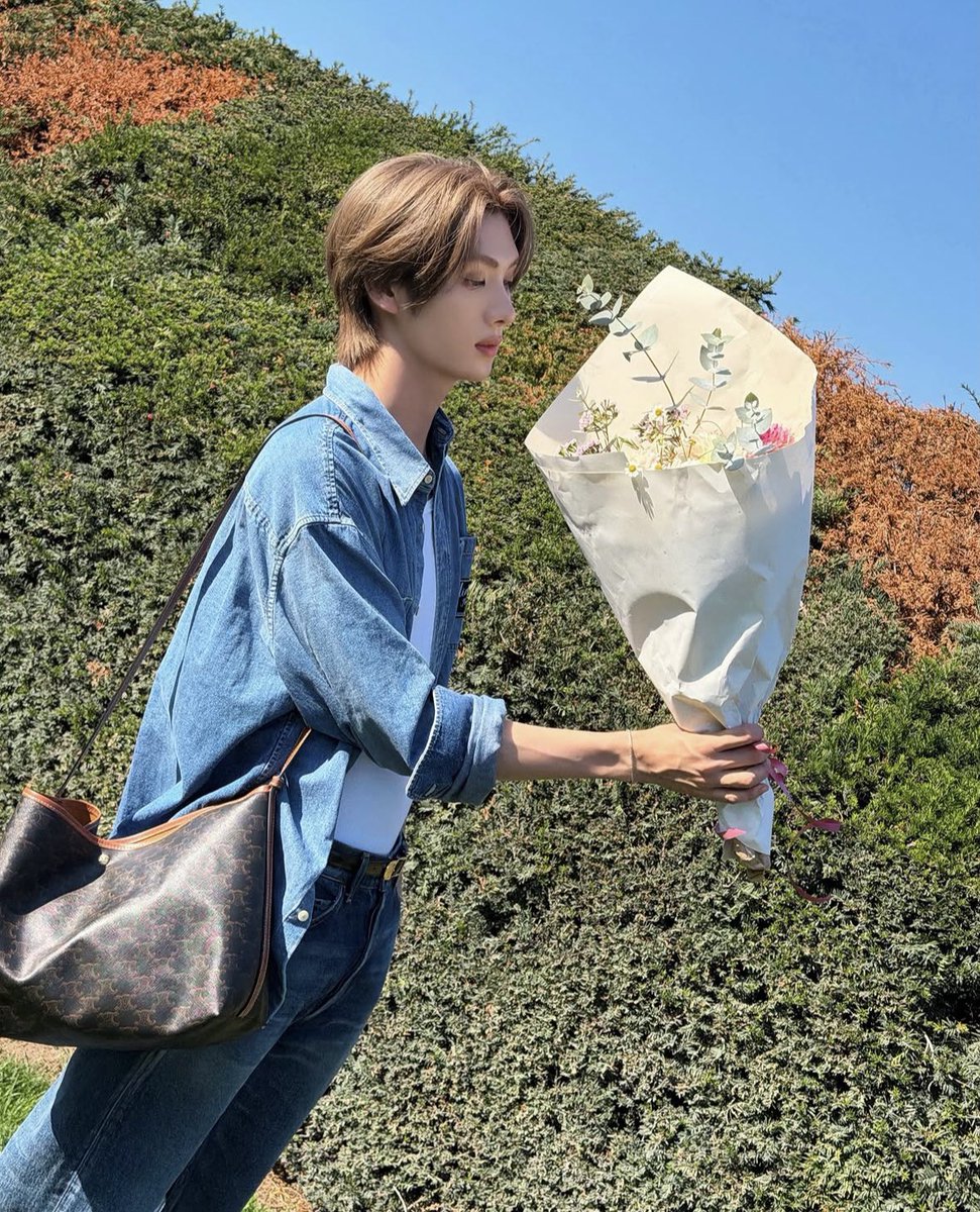 page_beiguuo's tweet photo. 💐©celine

#TWS #투어스
#YOUNGJAE #영재 #ヨンジェ https://t.co/QKbrytzGlN