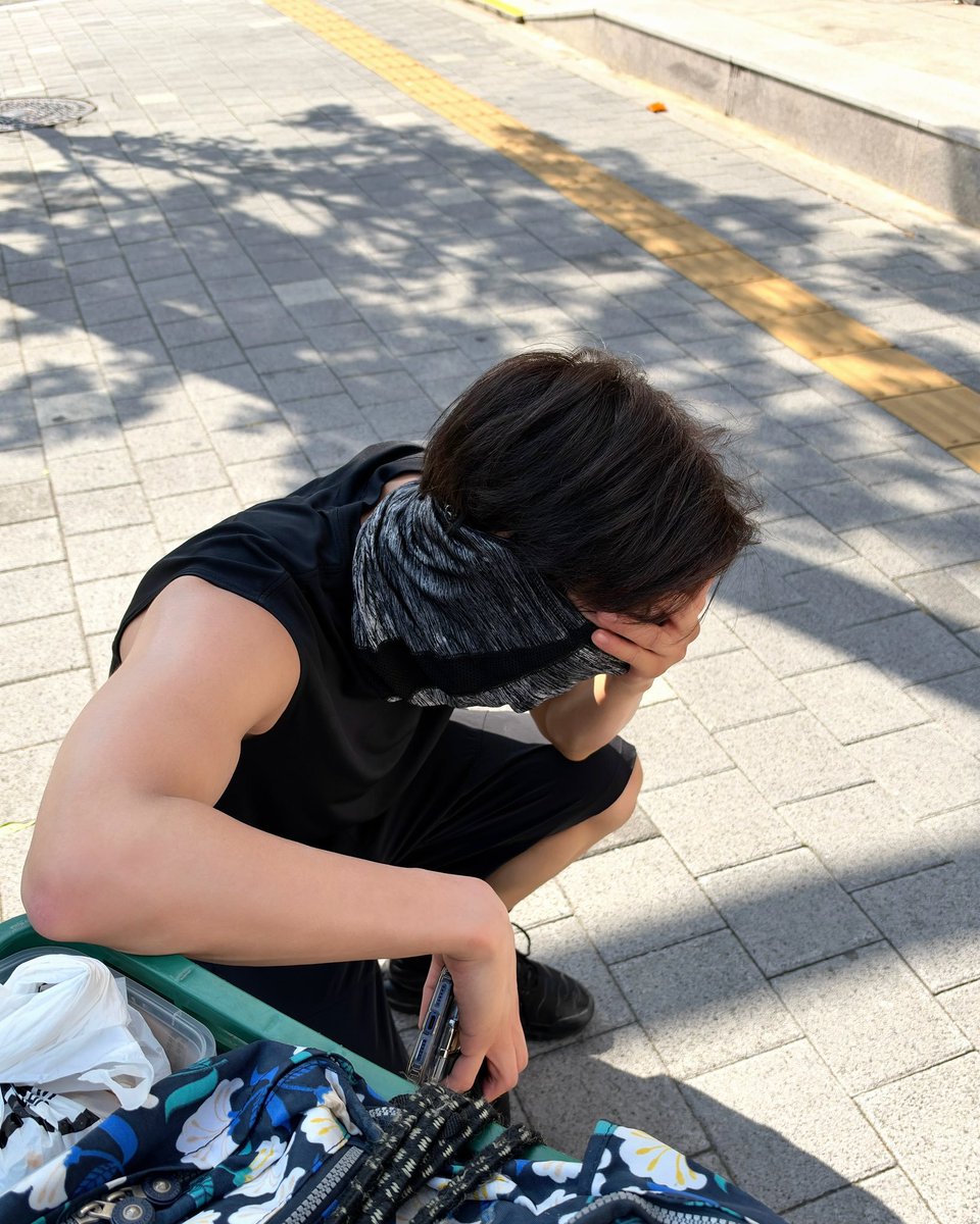 pluffy_cloud's tweet photo. 러닝 데이트🏃‍♂️ https://t.co/oBWdhHlVLm
