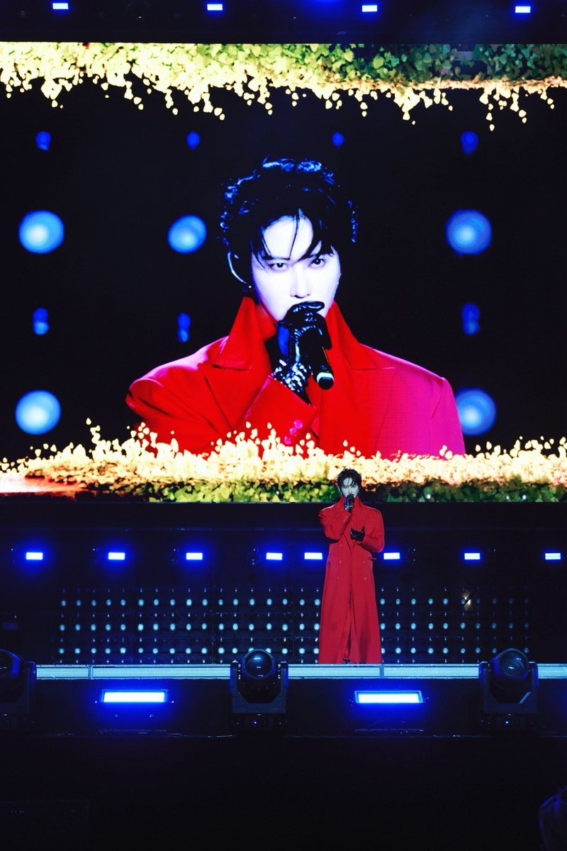 ANiceEnt's tweet photo. “ไมค์ พิรัชต์” ปังต่อเนื่องในจีน! ร่วมโชว์เวทีใหญ่ งาน “Popular Code Peak Live Concert in Zunyi”

#Mikeangelo #M1keangelo #ไมค์พิรัชต์

🔗https://t.co/jd7zacNMfK https://t.co/PB61qQEzH7