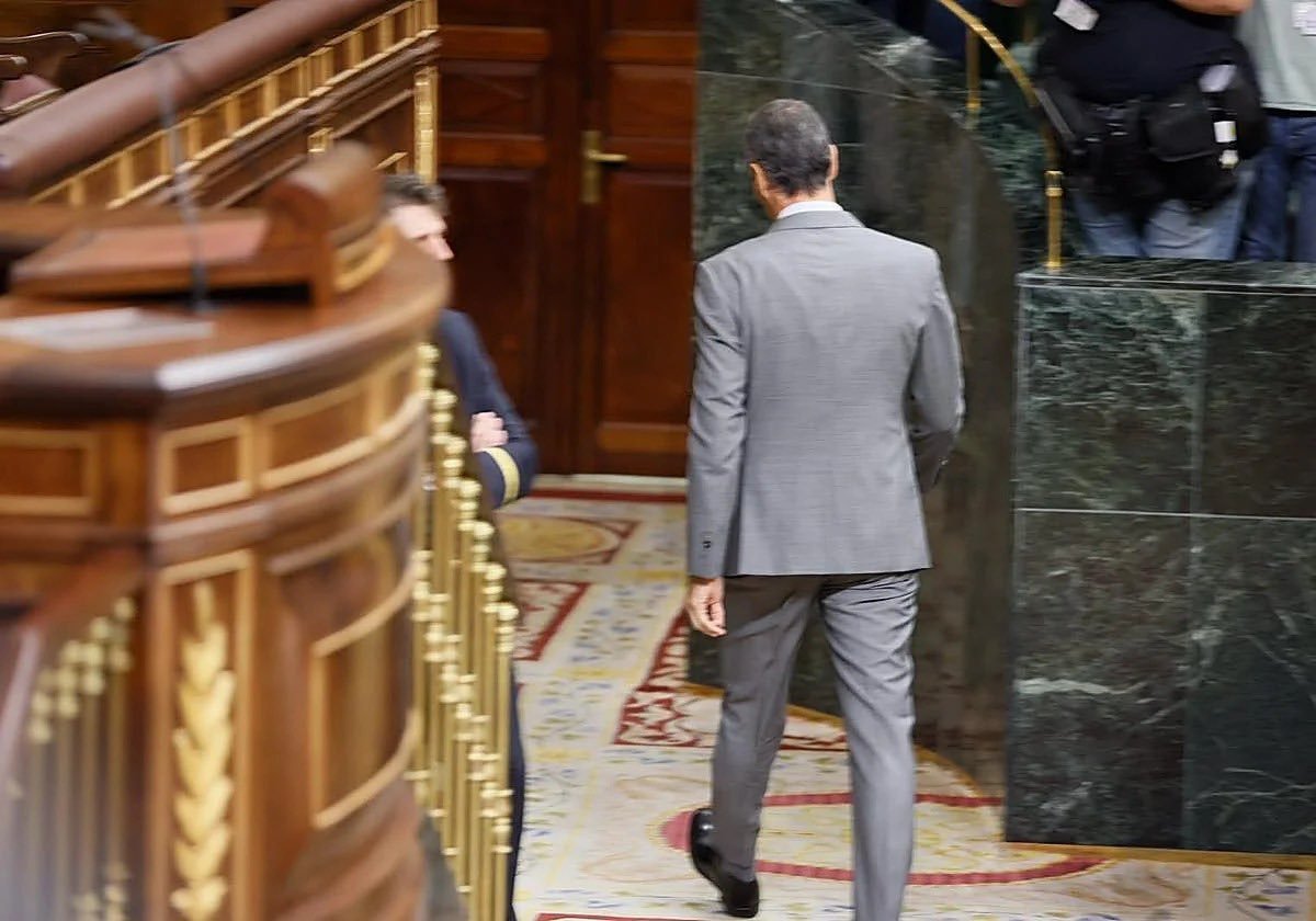 Arsenico_bis's tweet photo. Cierra al salir ! https://t.co/4aPe9VaELZ