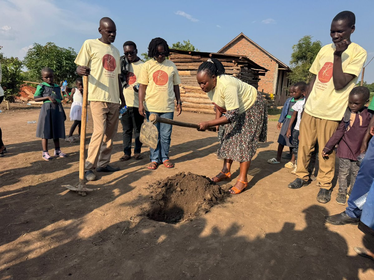 TJKFound_Int's tweet photo. A fresh week is the perfect time to plant new seeds, especially when it comes to taking action for #environmentalconservation . 🌱✨
Let's channel that motivation and turn those positive intentions into real-world impact. #NewWeek #EnvironmentalConservation #Reality #TjkAction https://t.co/o95rNYDMJi