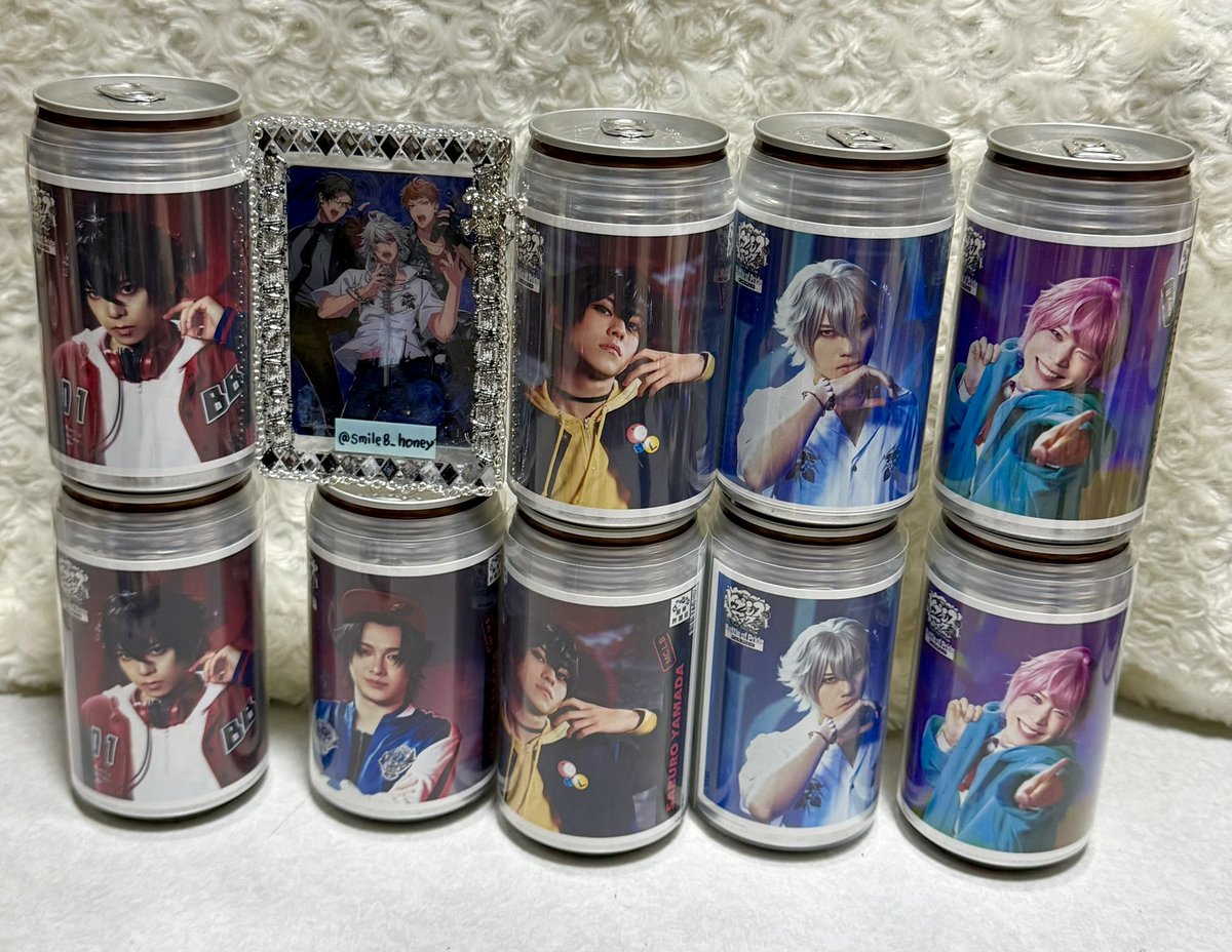 smile8_honey's tweet photo. 【交換】ヒプステ ラベル缶 自販機 ステッカー

譲）一郎×2、二郎×1、三郎×2、左馬刻×2、乱数×2

求）700円+送料(ステッカーのみ)
ラベルは剥離紙に貼り付け郵送致します。
纏めての方優先。
よろしくお願い致します。 https://t.co/Pl8cIKKyvu