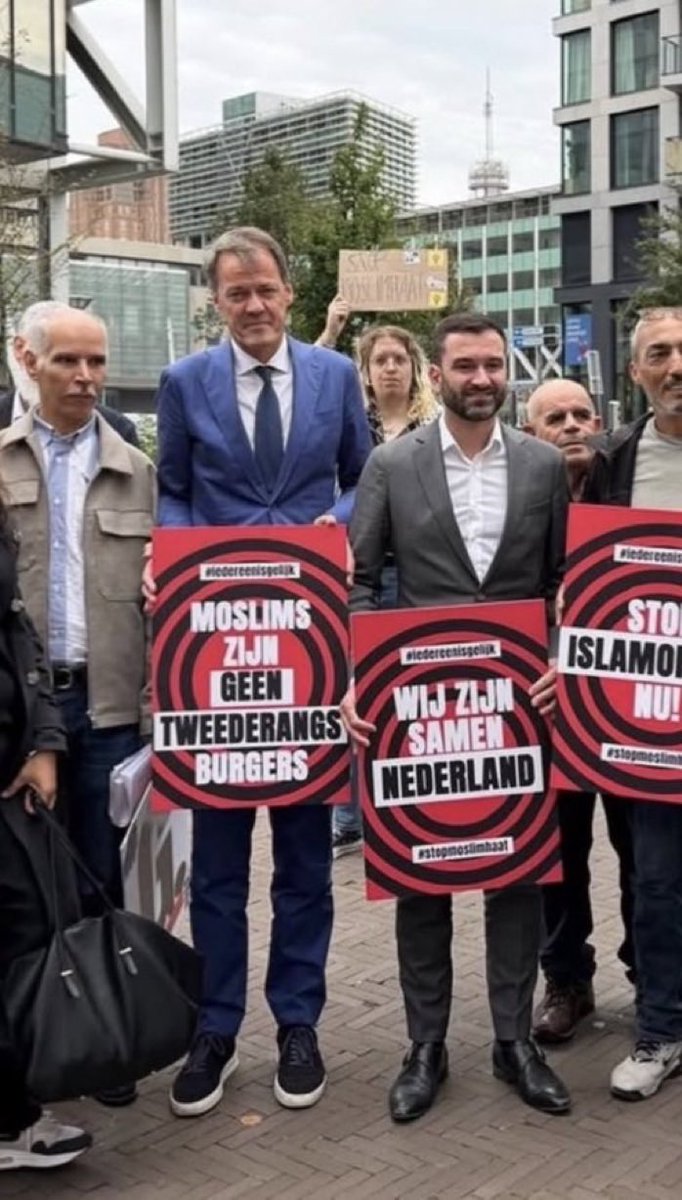 jac_schaap's tweet photo. @HammersteinO Dit is de oproep van het CDA. Zij-aan-zij met Van Baarle op de barricades. Dat is de positie van het @cdavandaag Over het vervreemden van de kiezers gesproken. https://t.co/hahm4JnHWd