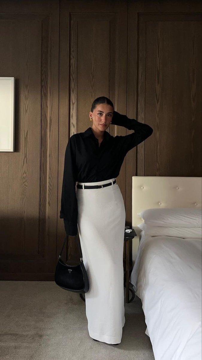 Eveboards's tweet photo. Outfits that give the rich and chic aunty vibe https://t.co/hjQJ8JPx32