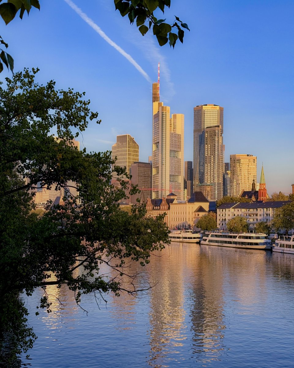 Stadt_FFM's tweet photo. Morsche, Frankfurt 👋 Einen guten Wochenstart euch allen! https://t.co/vbP6a7qQ7W