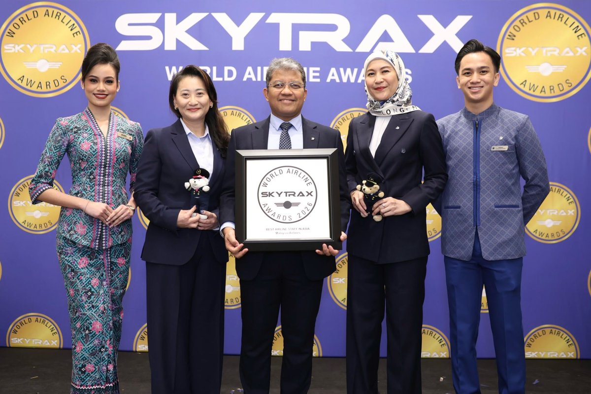 Benii_Sanchez's tweet photo. Congratulations to @malaysiaairlines on its achievements at the 2026 Skytrax World Airline Awards, reflecting the dedication of its people and Malaysian Hospitality. Congratulations also to oneworld, named World’s Best Airline Alliance. https://t.co/mk9h791ahG