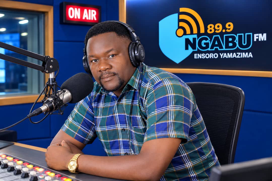 nsimentaapollo's tweet photo. Good morning ba Charlie!

Welcome to a new week as you keep your dreams alive!

Join
#Omusabalaazi_Ensiyaleeta 89.9 Ngabu FM radio.
as we give you a push to arise and make a change! https://t.co/YDR1CD8vH9