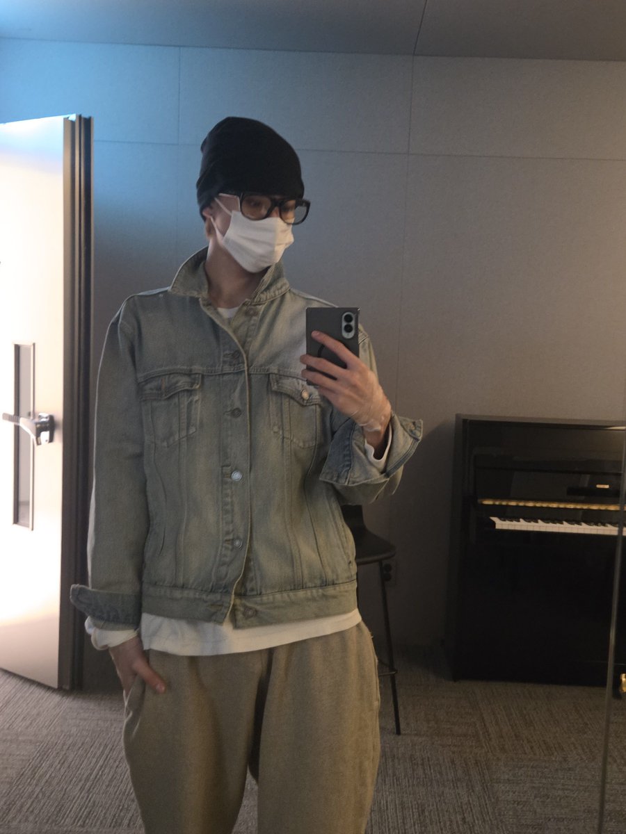 antonisbabo's tweet photo. 헐 찬영이 염색했나봐 https://t.co/79PoZyXYuh