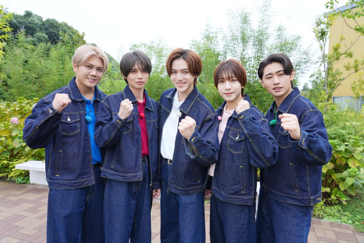 TVTOKYO_PR's tweet photo. 「#キテレツキテル！」特別編

＼今日深夜24:45放送📺／
レギュラー放送が100倍楽しくなる‼️
メンバーのキャラクター丸わかりの
【反響キテル！ランキング】を発表🔥
最も反響がキテルのは誰？🤔

初ゲストは中山秀征さん✨

ビジュアルも新たに始動します🪭🗝
お楽しみに🙌

#KEYTOLIT
公式 @tx_ktl https://t.co/ks9sRiIYi7