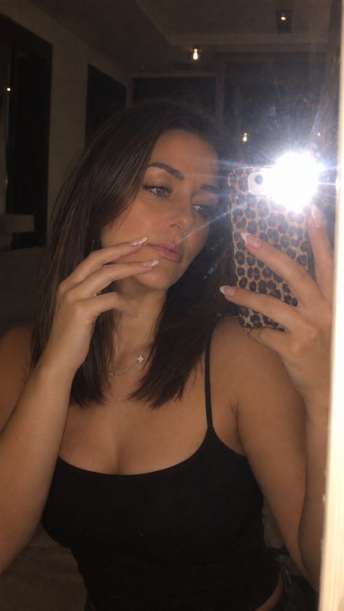 HopeJeni's tweet photo. Wo sind die ganzen Fickversager mit ihren Mini 🤏🏻 , ich gebe euch die Erlaubnis heute richtig abzuspritzen.
#findom #femdom #finsub #herrin #geldherrin #geldsklave https://t.co/MFIbhscLB1