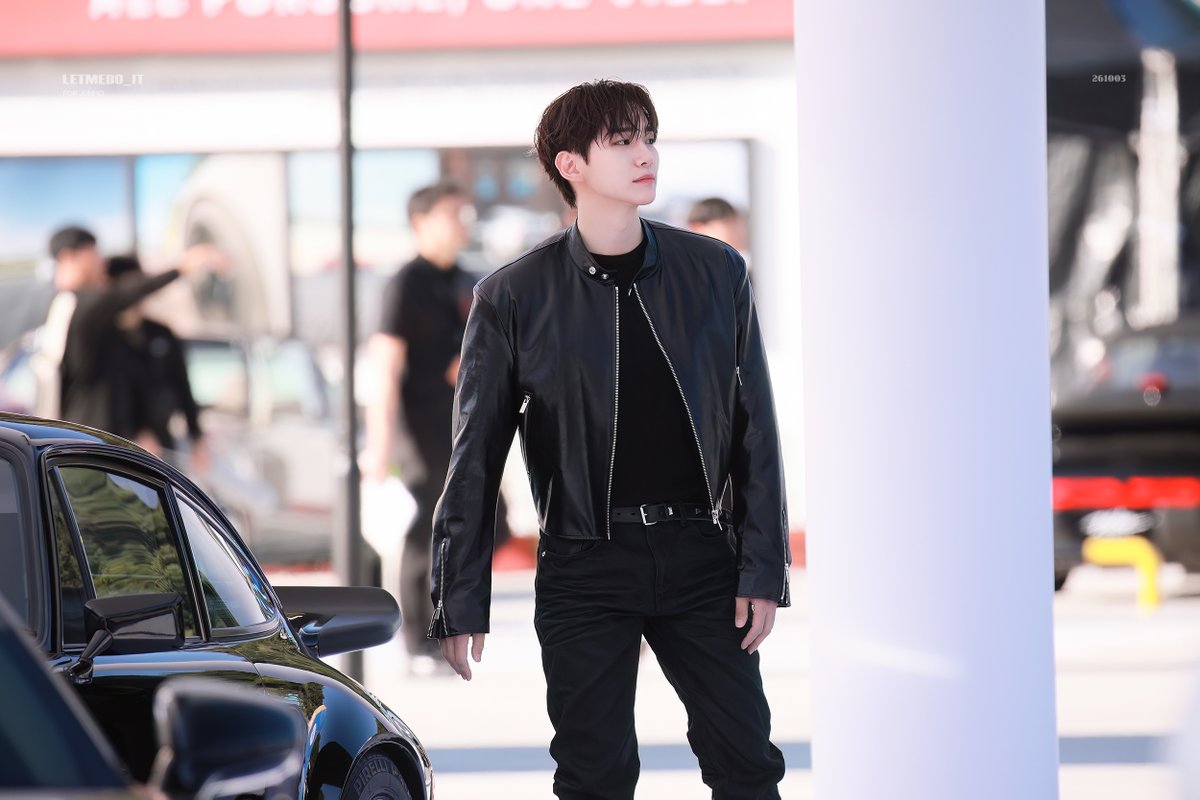 letmedo_it's tweet photo. 261002 포르쉐 바이브 서울
HQ

#이준호 #LEEJUNHO #준호 #JUNHO #イジュノ https://t.co/KzlR7CWyEo
