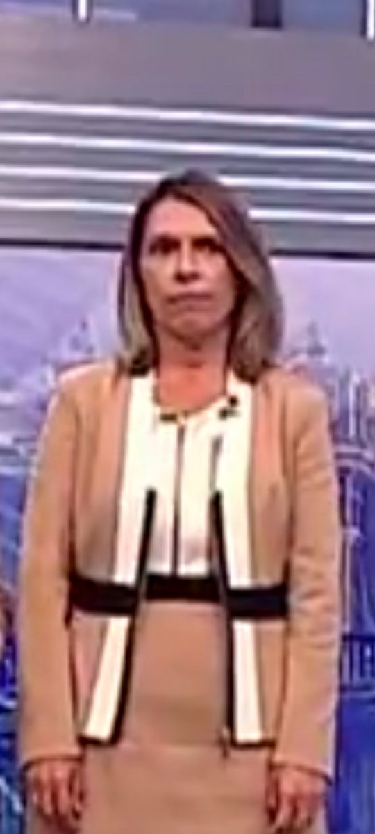 limaalphalimag1's tweet photo. @aaronsalomong Las encuestadoras son el punto de apoyo del poder zurdo mercantilista Odebrecht instaurado desde Toledo. Las encuestadoras lanzan el señuelo y luego ONPE se ajusta a él, después la prensa mercenaria manipula los hechos. Esto es como hacer llover hacia arriba. Un descaro total.. https://t.co/LzdndhtL0O