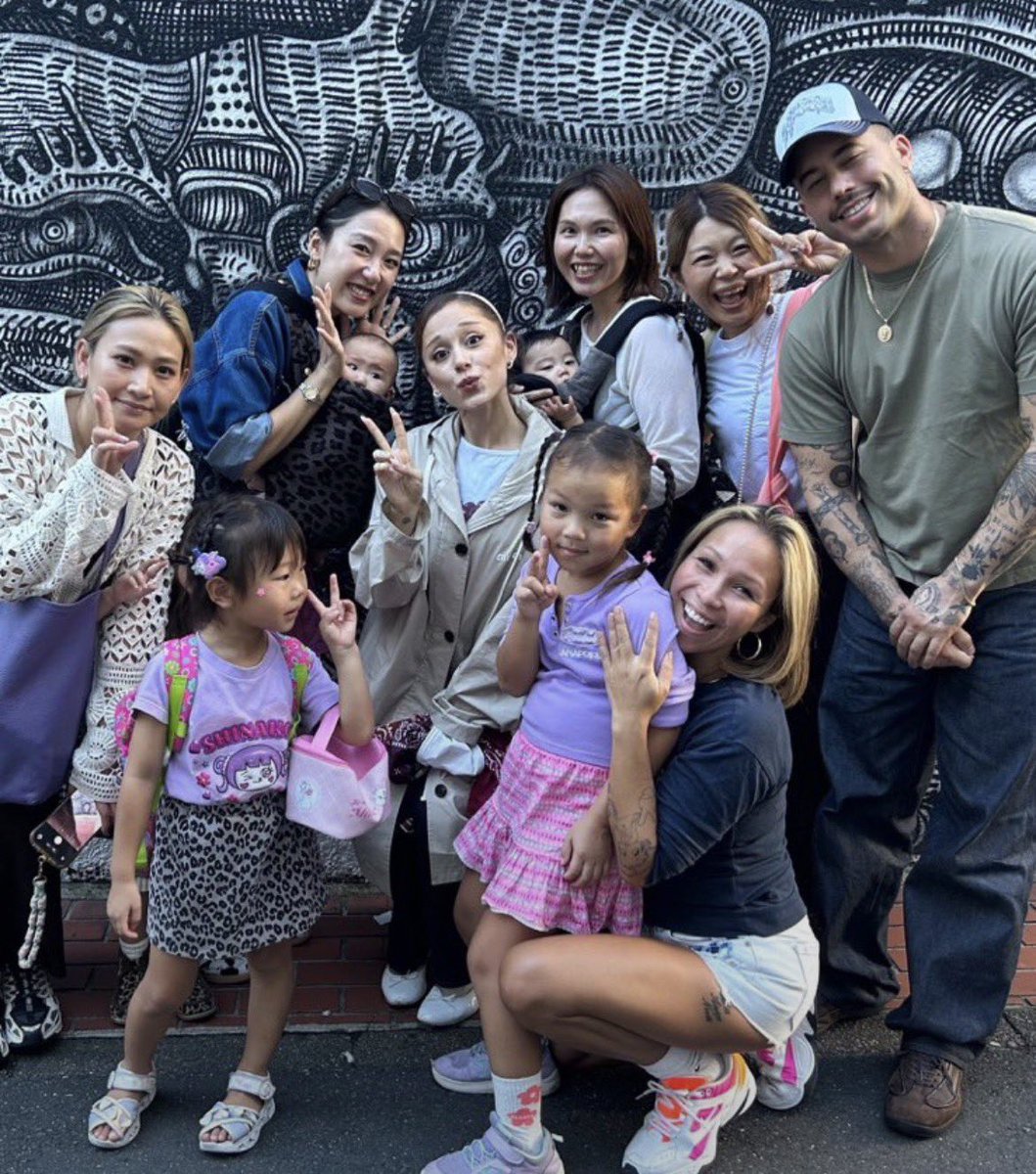 miiiint_ofcl's tweet photo. アリアナグランデが原宿いたの？仕事してる場合じゃなかった！！！教えてよ！！！
日本でゆっくり休んで欲しい
 #ArianaGrande https://t.co/5J9FLzNfv0
