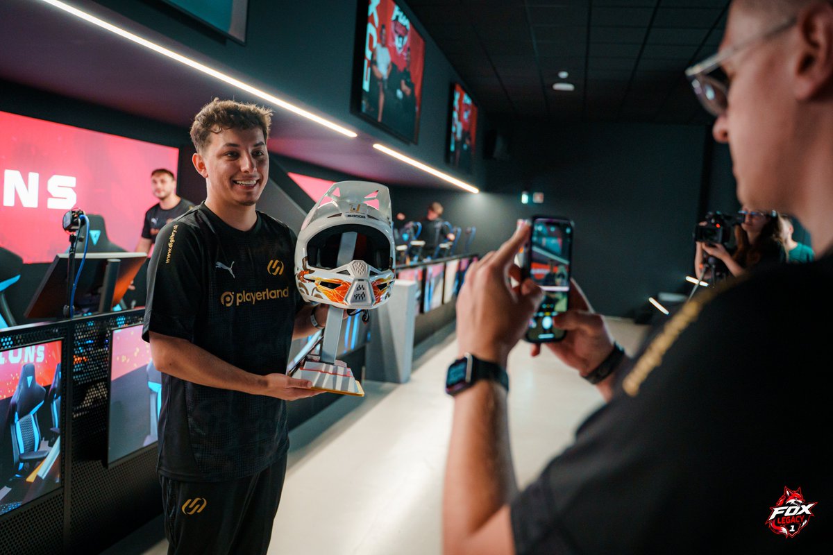 foxlegacycup's tweet photo. Your FOX Legacy #1 CHAMPIONS ๐คฉ๐ @UNiTYesports_eu
@Dytor_ | @kwt_cs | @2highcs | @M1key1769 | @Sn0wCS2 | @replaycsgoo
#FoxLegacy https://t.co/dKpXtgE0qO