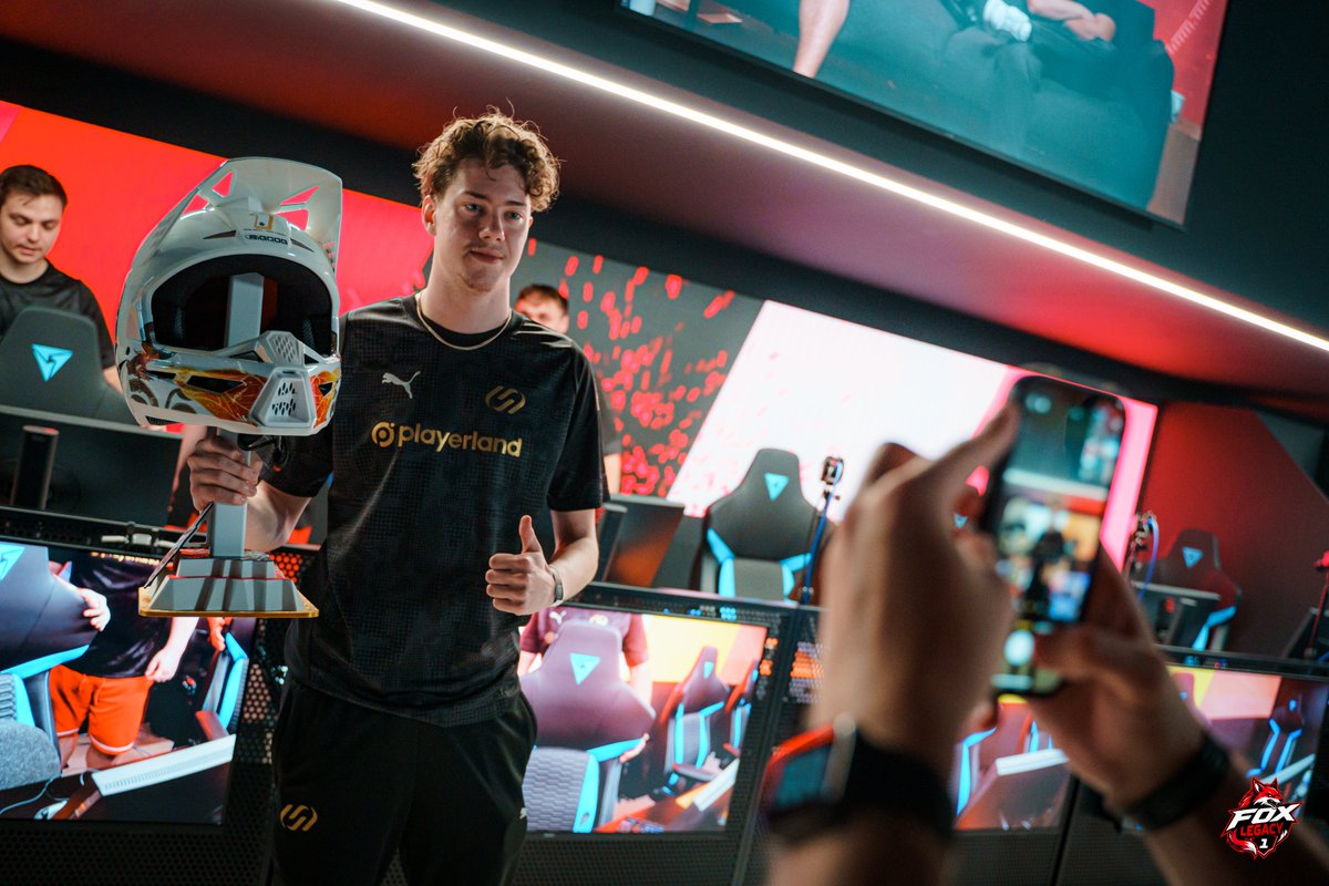 foxlegacycup's tweet photo. Your FOX Legacy #1 CHAMPIONS ๐คฉ๐ @UNiTYesports_eu
@Dytor_ | @kwt_cs | @2highcs | @M1key1769 | @Sn0wCS2 | @replaycsgoo
#FoxLegacy https://t.co/dKpXtgE0qO