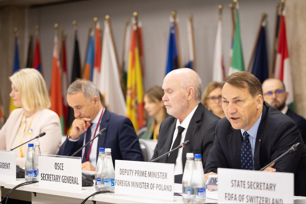 PolandMFA's tweet photo. 💬 “The Helsinki Final Act went much further, making respect for human rights and fundamental freedoms a cornerstone of European security.”

| Deputy PM, FM @sikorskiradek during his remarks at the Warsaw Human Dimension Conference https://t.co/MyJMcUwHCQ