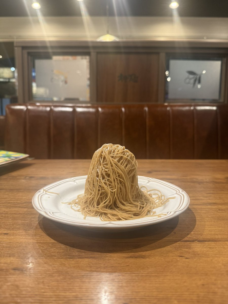 coyonbo's tweet photo. よかった
グラスワイン3杯で3000円は余裕で超えた
コスパはサイゼのがいい https://t.co/7oNXggm4V0