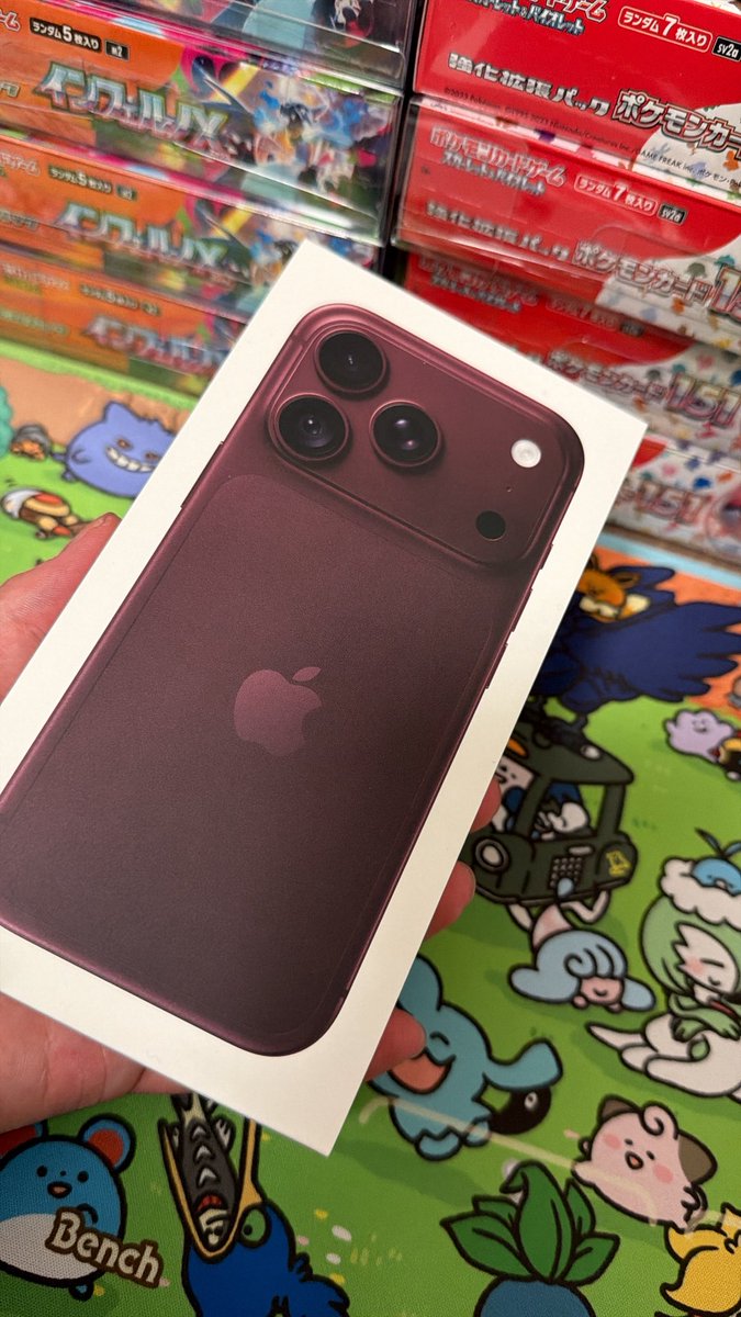 hgt__pokeka's tweet photo. 超豪華‼️
🎁  iPhone18pro本体プレゼント 🎁

"24時間限定"‼️

リポストとフォローだけお願いします🙇‍♂️

『  iPhone18pro 256GB バーガンディ  』

なんとiPhoneプレゼントです。
あたるってぃー(動画付き)抽選します📸

定期的に激アツ企画やってるのでフォロー忘れずにお願いします😌 https://t.co/6InXXqNfYg
