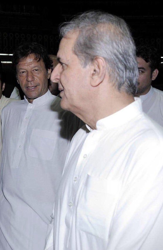 JavedHashmiJH's tweet photo. عمران خان، تمہیں قدرت نے 25 کروڑ لوگوں کو آزاد کرانے کی ذمہ داری سونپی ہے، اور تم اسے جوانمردی اور دلیری سے نبھا رہے ہو۔ 

تم جانتے ہو، اکیلے تم نے آزاد نہیں ہونا۔ تمہارے ساتھ 25 کروڑ پاکستانیوں نے آزاد ہونا ہے۔ اللہ تمہیں کامیاب کرے۔

Happiest Birthday Imran Khan https://t.co/WGUuvpgU1D