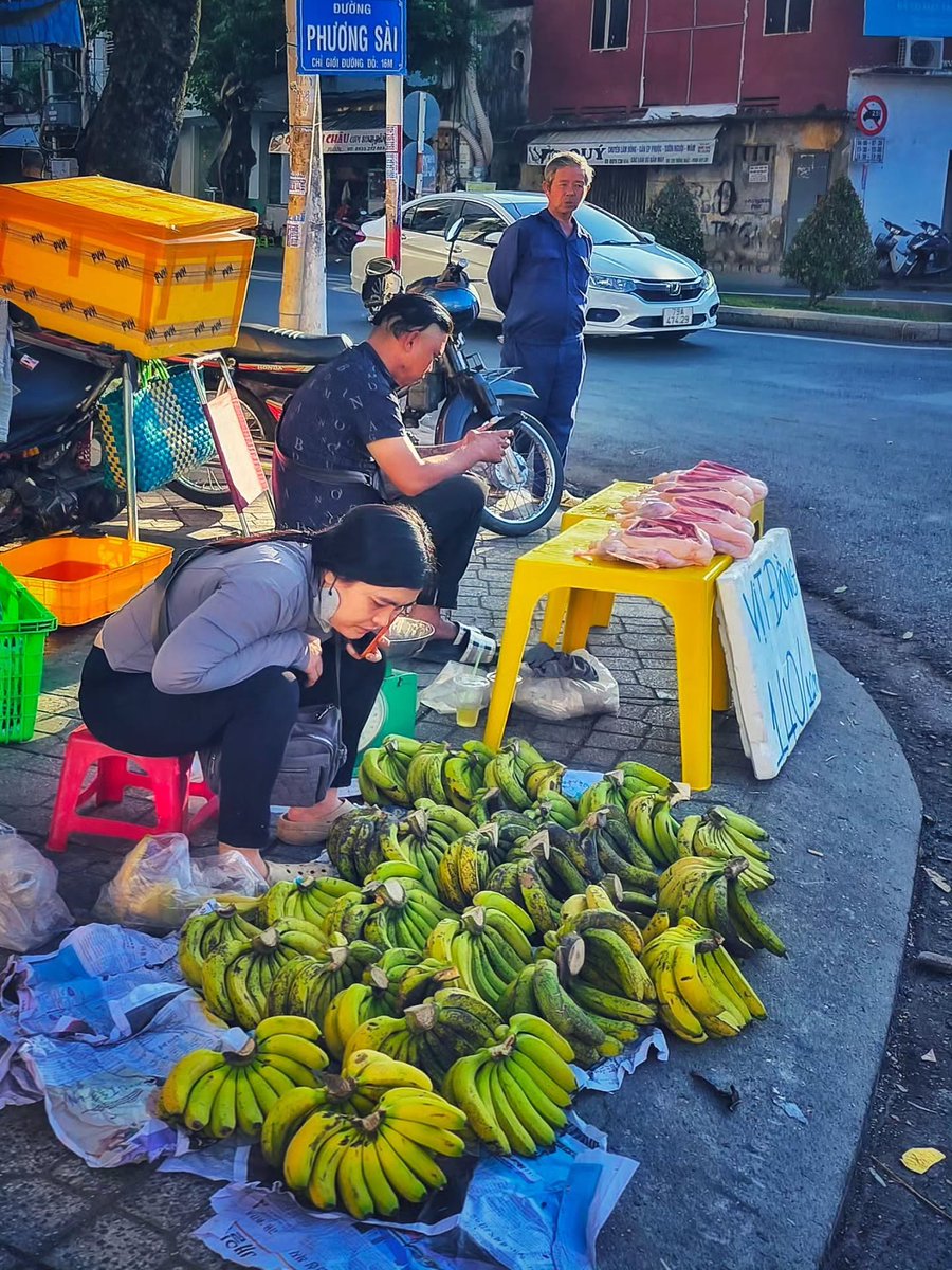 JHENS96's tweet photo. Streets of Nha Trang, Vietnam https://t.co/SXb9LDXZbb