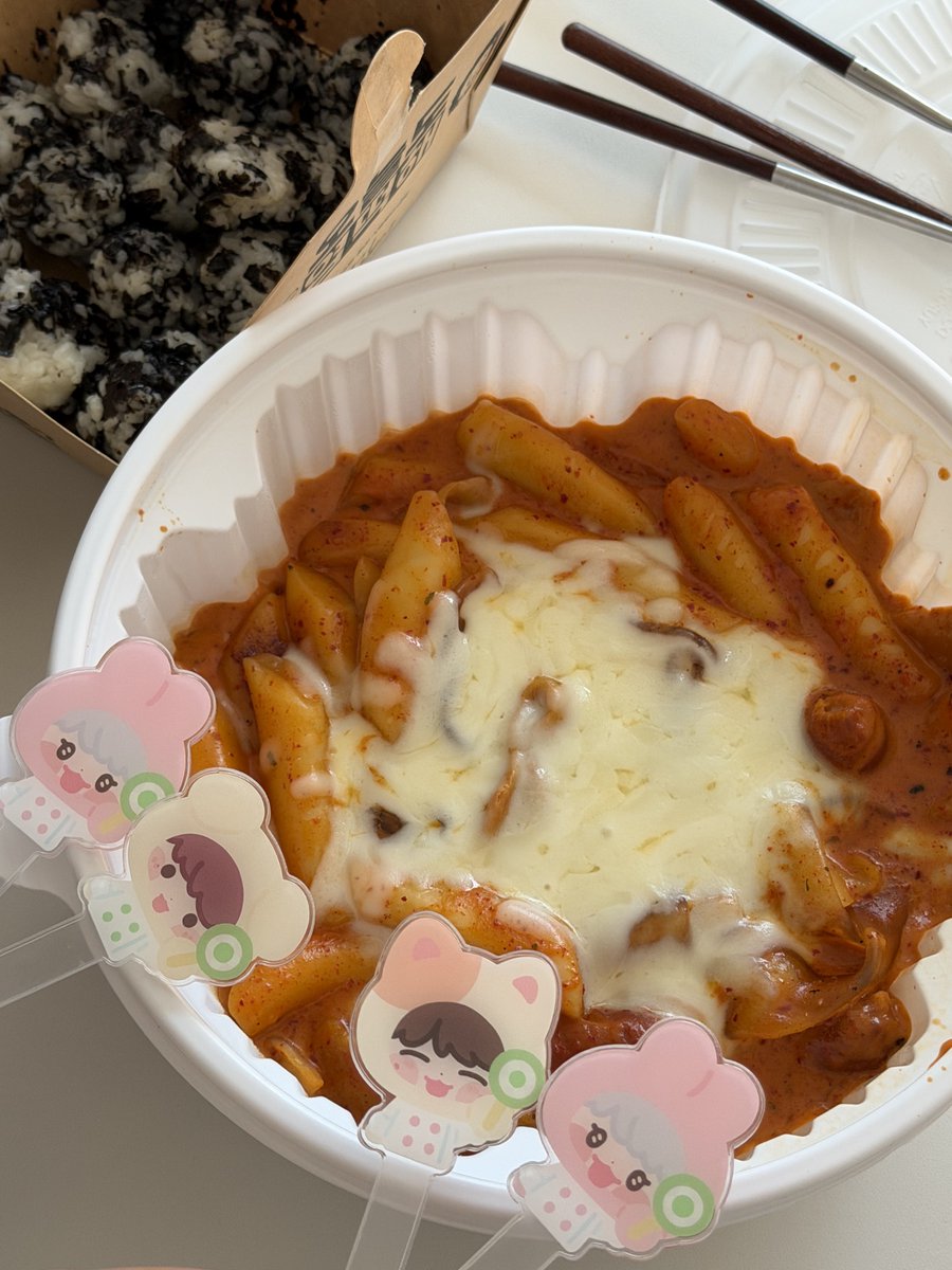 jaesanmolsu's tweet photo. 말너무만이해서물먹는하마됏어요... https://t.co/GO1IHp6oZt