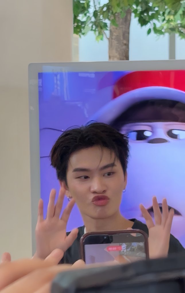 whyucallmepaint's tweet photo. อันนิ้หมูหรือเหมียว🤏🏻 🐽 🐱

#THAIchayanon
#RepresentTHXBUS 
#RepresentTHxTHAI https://t.co/xW0OXeQEdM