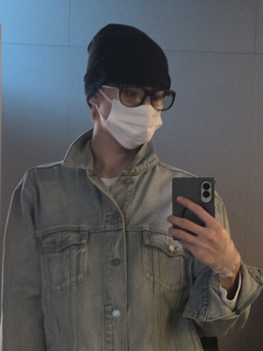 mepuppieyou's tweet photo. แอนตันย้อมผมสีใหม่แล้ววว 🥺🥺 https://t.co/KWnGrmU44E