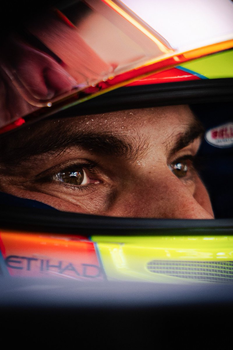 OscarPiastri's tweet photo. New track and some decent points in Malaysia https://t.co/py1ZkDrZDj