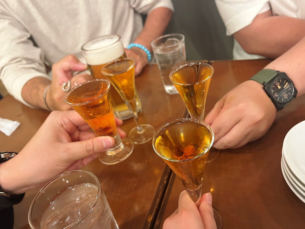 rocomokon's tweet photo. しゃくや舞茸あずき青やぎロコモコで浅草飲み！もんじゃ→電気ブラン→中華→焼き鳥→HUBで5軒ハシゴ楽しかった🍺 https://t.co/3Kj11CMVrx
