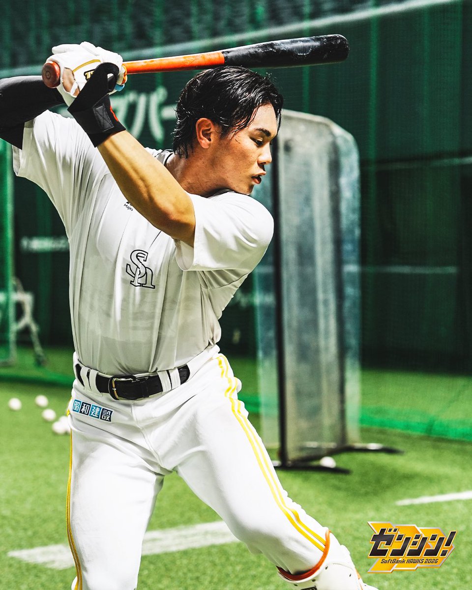 HAWKS_official's tweet photo. 本日の3軍戦はみずほPayPayドームで開催します⚾️

若鷹たちが球場で練習中💪
フレッシュなメンバーたちが揃っています

#sbhawks #全員でゼンシン https://t.co/FIkUDC3pKe