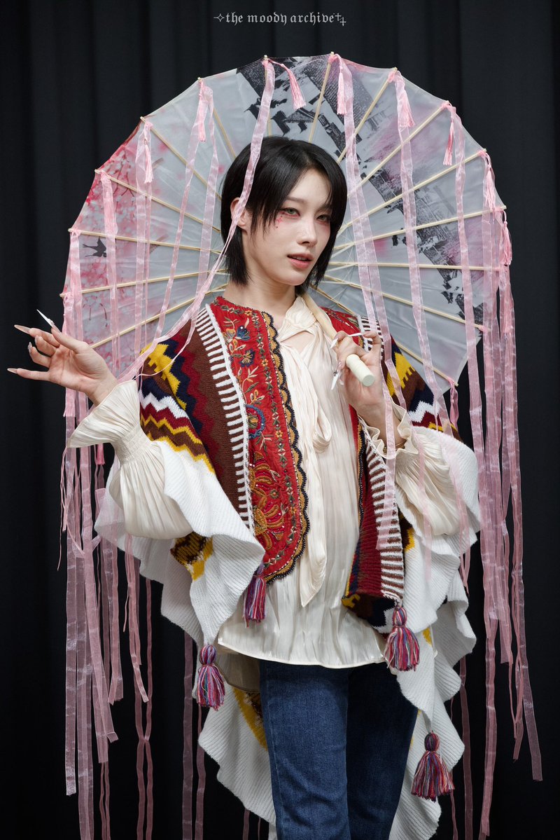 themoodyarchive's tweet photo. 🌸
#RUI #루이 
#XLOV #엑스러브 https://t.co/iekqoWCbSn