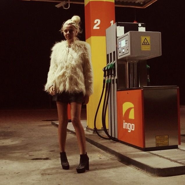 fiearchieve's tweet photo. Fie Laursen ✨️ ✨️   #fielaursen #fie #throwback #influencer https://t.co/xdEVruDcZ2
