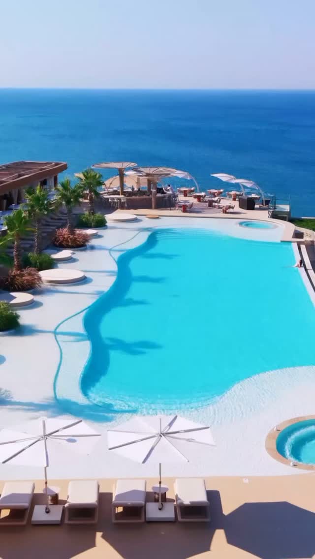 colloni's tweet photo. Phu Quoc has it all: luxury beachfront resorts, ocean views, tropical sunsets and unforgettable island escapes. Make it a must-visit on your Vietnam holiday. https://t.co/vxZcucwc1J