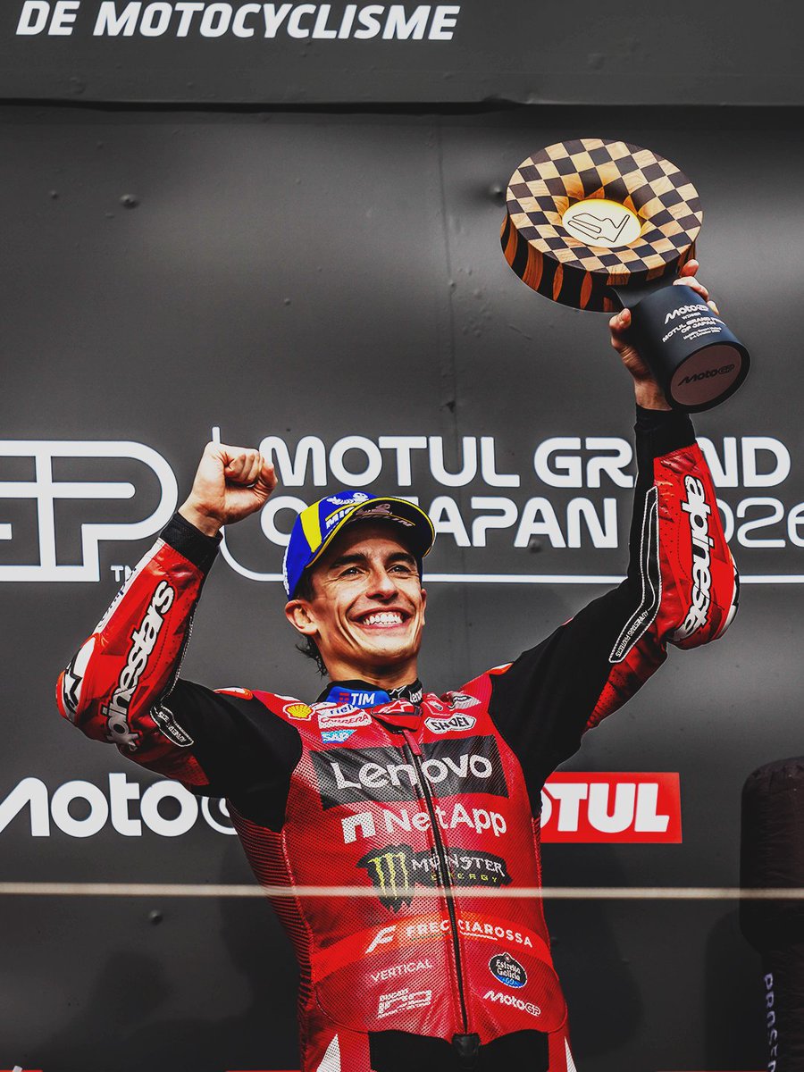 ShellMotorsport's tweet photo. It’s hotting up at the top 🫨

Márquez’ win in Japan brought the Spaniard to within 2 points of Martin in the Riders’ Championship😱

We can’t wait to provide @ducaticorse's Shell V-Power Fuel and Shell Advance Oil for a THRILLING run-in😍

#ShellMotorsport https://t.co/jojHT8ywse