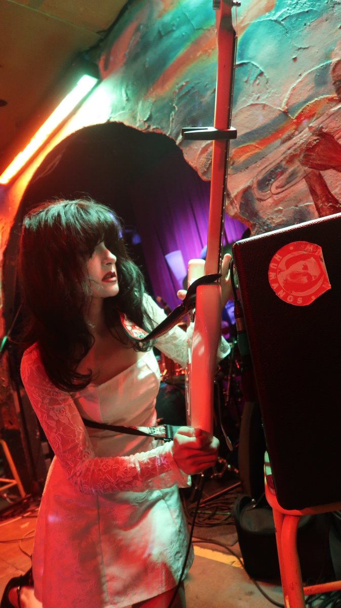 overtimer's tweet photo. Lal Tuna from Bordeaux, debut UK gig. Great to see at the Shacklewell Arms https://t.co/pTzenJec0r