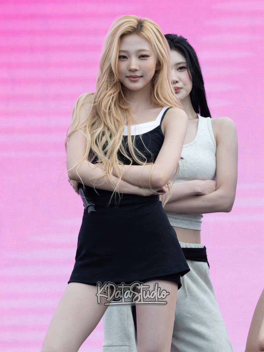 KDataStudio's tweet photo. 261003 Stella at SMTOWN RUN CLUB 2026

#STELLA #스텔라 #HEARTS2HEARTS #H2H #하츠투하츠 #KPOP

More in the comments ⬇️ https://t.co/yBSh1ywzmO