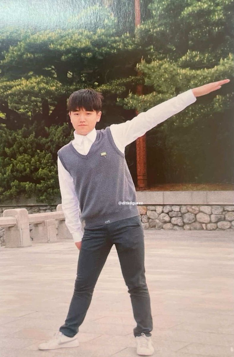 K0j34QcDItfGDpe's tweet photo. 비율도 1:1이었음 https://t.co/3OEoYxRMDP