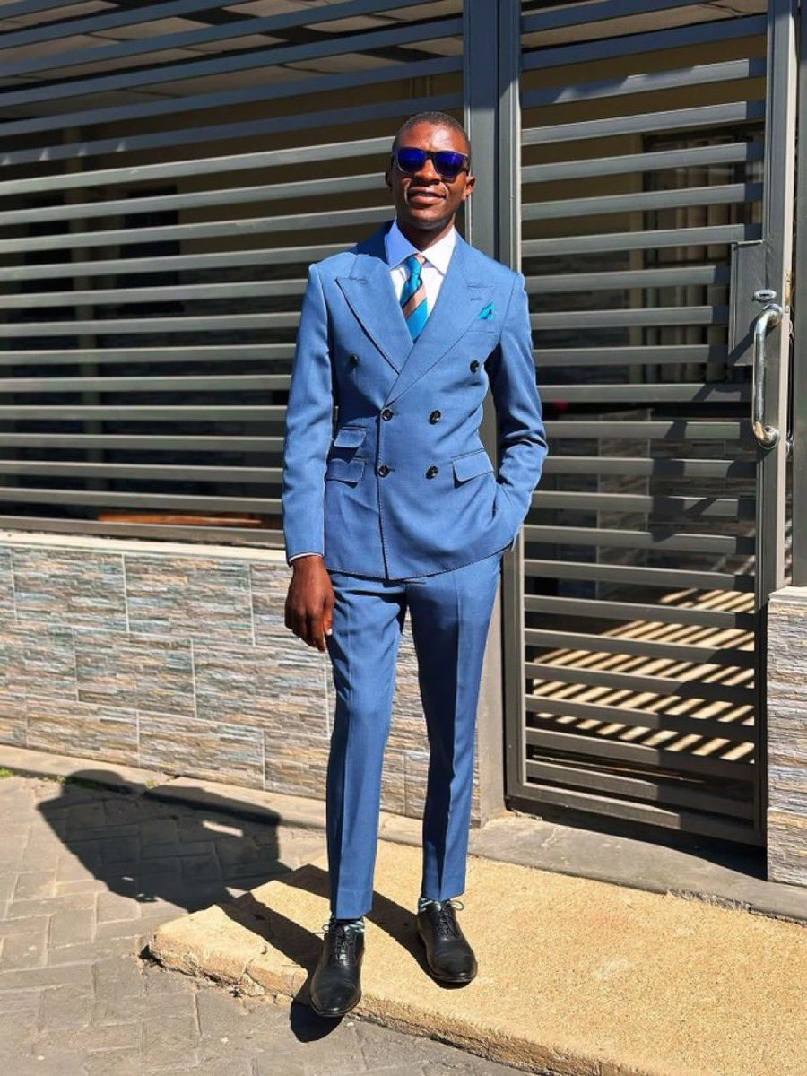 bosskimhucci's tweet photo. At Sir Wicknell Chivhayo’s home, journalism meets LEGACY… Dj Ollah 7 is not just covering events he is documenting HISTORY, giving the nation a front‑row seat to MOMENTS that matter…👏👏👏

His dedication to truth, his consistency in storytelling and his courage to bring light where others remain silent deserve RECOGNITION…🫡🙋‍♂️🙋‍♂️

Today, we acknowledge Dj Ollah 7 for turning coverage into culture and journalism into a living TESTIMONY of greatness…🤞🙏🏻