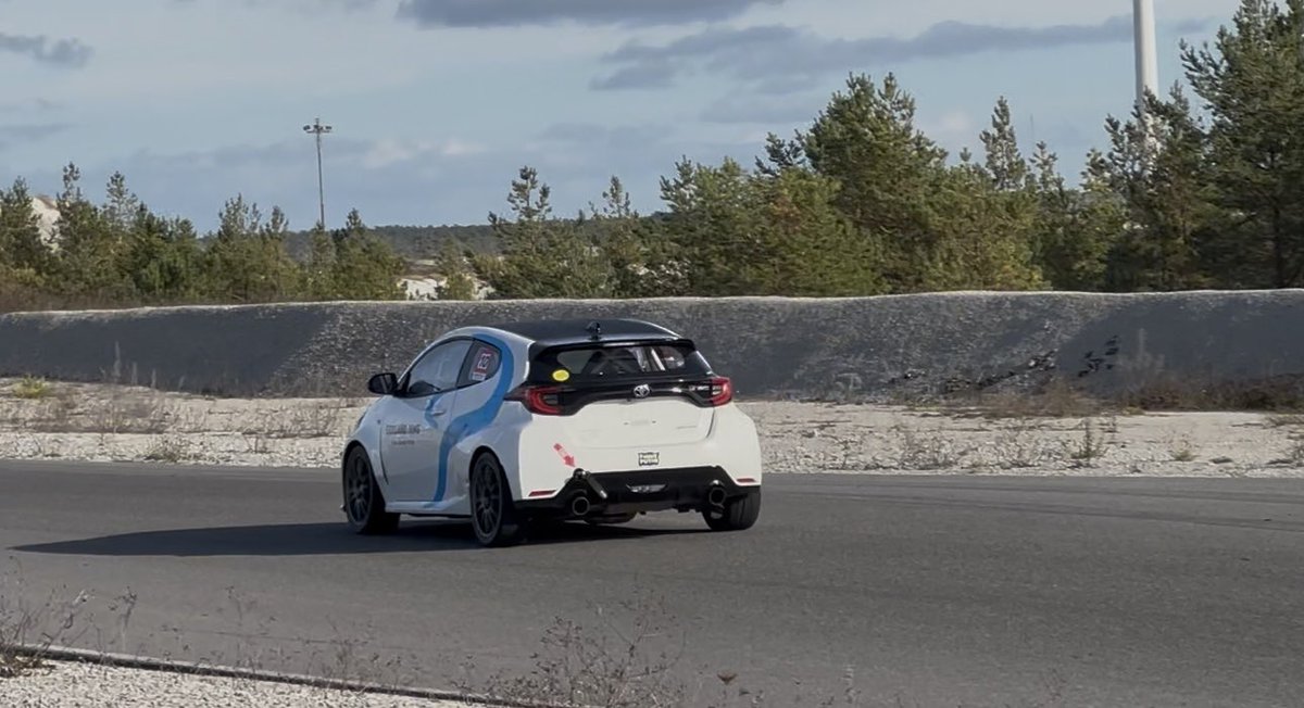 GotlandRing_RTC's tweet photo. Yet another wonderful Sunday @gotlandring_race_circuit 🏍🏎🔆🏁 Want to join us next weekend? GR entire team works hard 24/7, and seeing our customers &amp; friends happy makes it all worth it. Welcome! #gotlandring #racetrack #trackday #gotlandringracecircuit #gotland 💙 https://t.co/gU87Y11nop