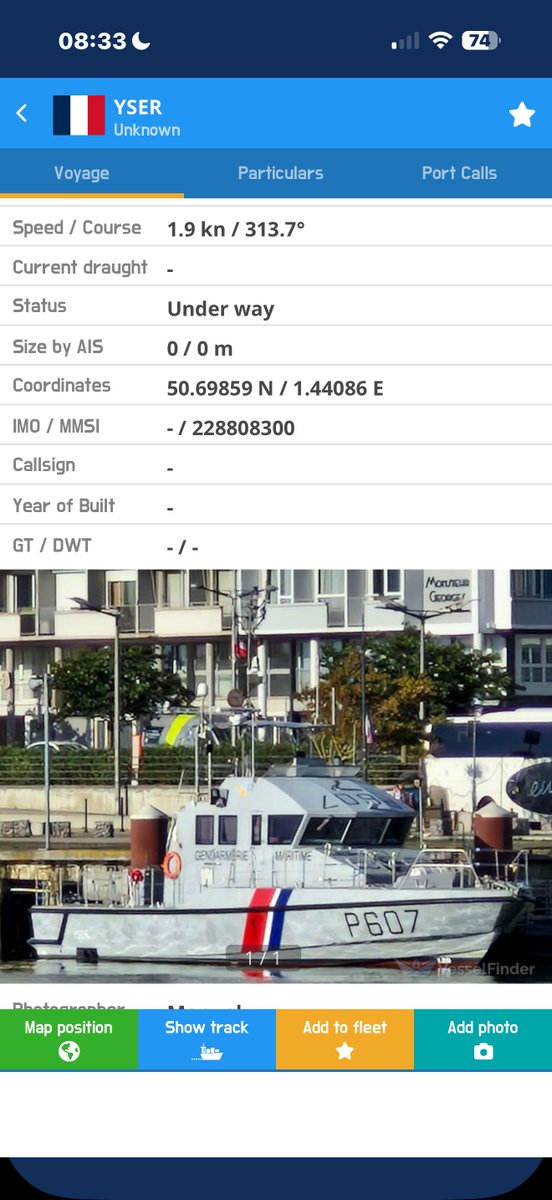 GauciReports's tweet photo. 🚨THEY JUST KEEP COMING

French escort set. Dover Strait. This morning.

08:31 - SNS076, Boulogne lifeboat, mid-Channel, 6 knots, heading for the UK side.

08:33 - YSER, French Gendarmerie boat P607, looping off Boulogne.

Along with a French warship on the same track.

The same escort time and time again.

They just keep coming.