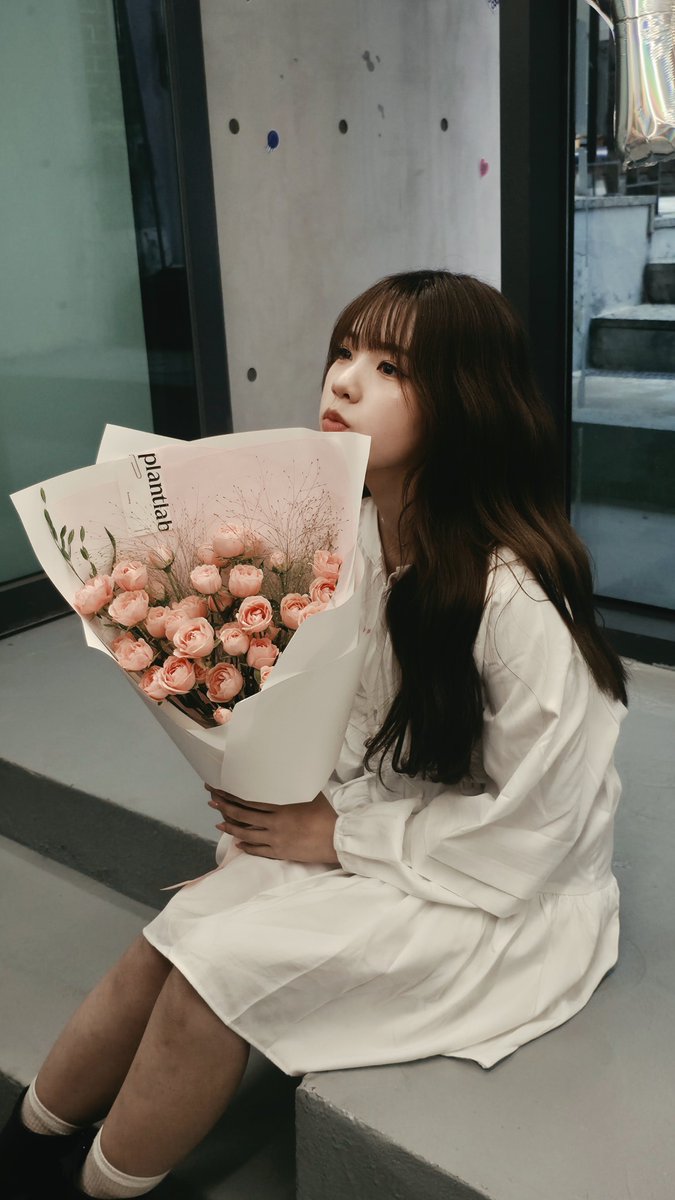 RoxasRenzo68436's tweet photo. Cute naman ng birthday girl na yan 😍

#YOONA #오윤아 https://t.co/FXMepUaiT4