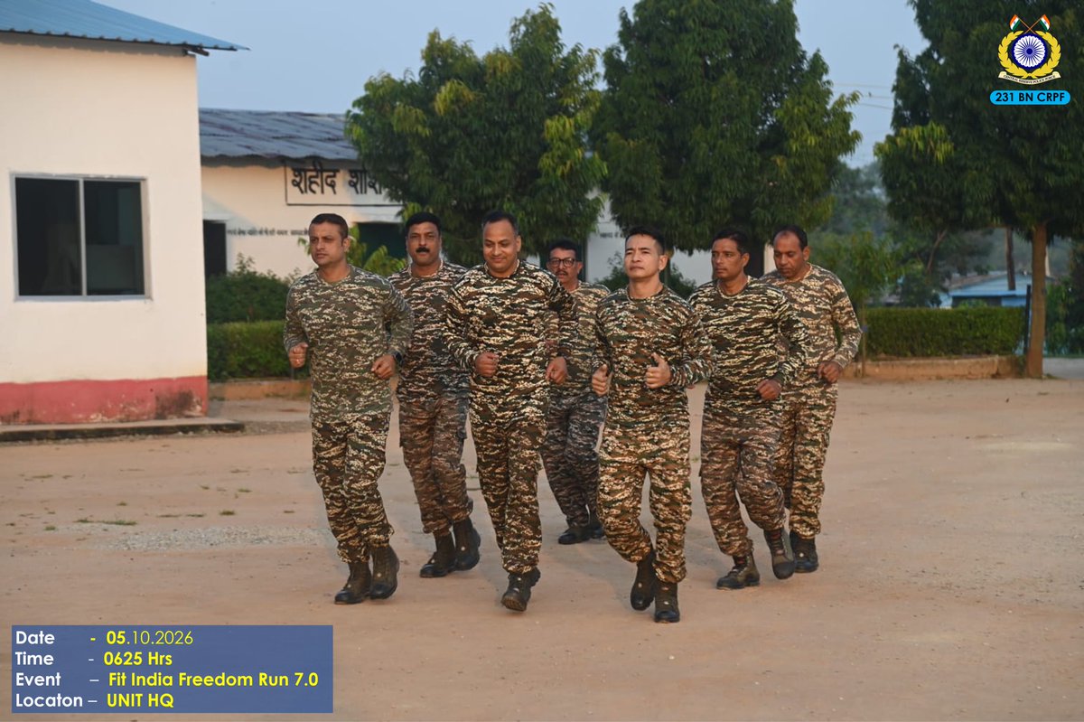231bnCrpf's tweet photo. Under #SpecialCampaign6.0 &amp; #FitIndiaFreedomRun 7.0, personnel of 231 BN led a cleanliness drive at HQ! 🧹🏃‍♂️✨
Championing a clean campus &amp; daily fitness as a way of life—healthy habits build a stronger nation! 🇮🇳💪🌿
#SwachhBharat #FitIndia https://t.co/r1sVsRih6T