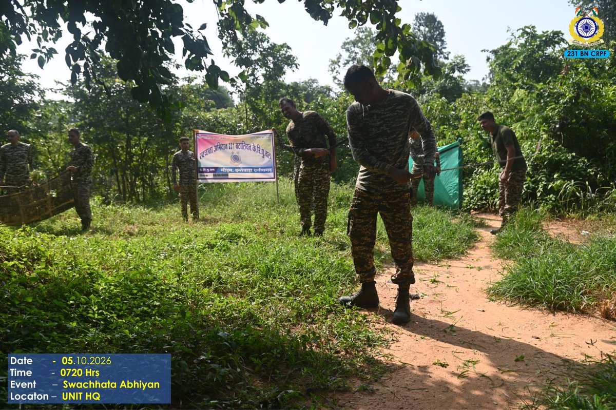 231bnCrpf's tweet photo. Under #SpecialCampaign6.0 &amp; #FitIndiaFreedomRun 7.0, personnel of 231 BN led a cleanliness drive at HQ! 🧹🏃‍♂️✨
Championing a clean campus &amp; daily fitness as a way of life—healthy habits build a stronger nation! 🇮🇳💪🌿
#SwachhBharat #FitIndia https://t.co/r1sVsRih6T