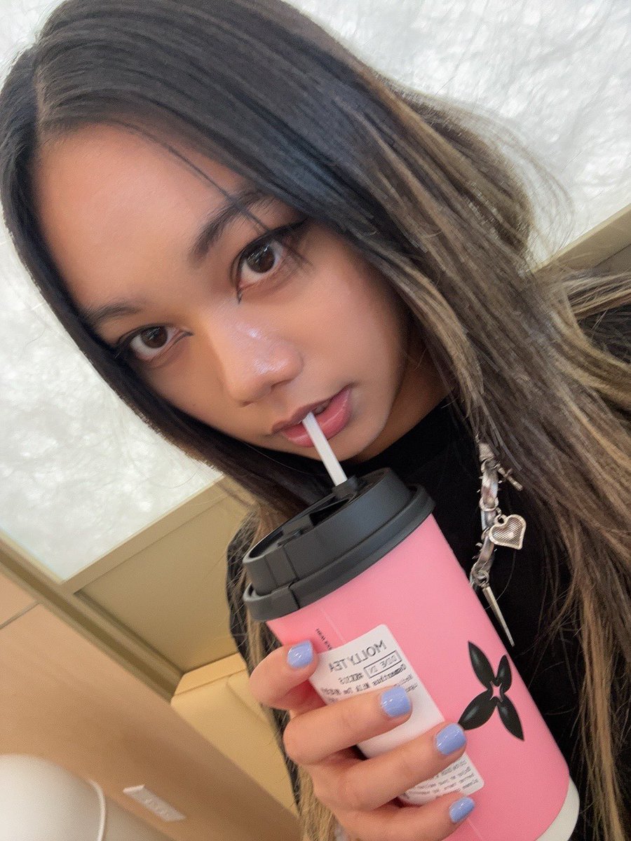 brttybea's tweet photo. aaaand got my molly tea paid for again 😇 it's fr this easy....

findom finsub https://t.co/iJRUOihx2G