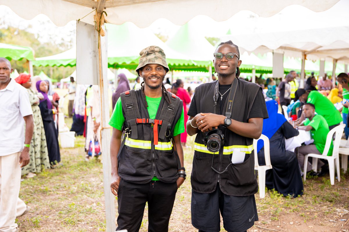 ZuriHealth's tweet photo. Good morning Sunshines ⛅
Welcome to #CustomerServiceWeek
5 days where we focus on the people and the culture behind better service
Because when you take care of your people, you do not need to worry about customers.
#ZuriHealthCares #Telemedicine #DocNear #ChatWithDoc https://t.co/EMSDQKJEQl