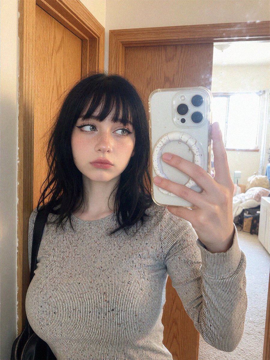 lilywings33's tweet photo. https://t.co/rXrmBXcIli