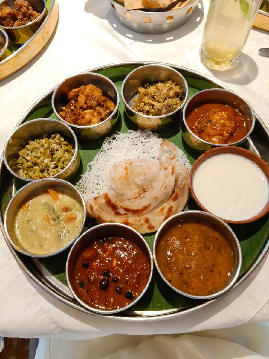 SGinIndia's tweet photo. Enjoying my favourite #Seafood Thali at #Dakshin. Love the food in #TamilNadu. Heavenly. Just like home 😋 - HC Wong

#TN #SGTN https://t.co/wSlVSa7IKx